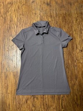 Nike Golf Light Grey T-Shirt Polo Size Small